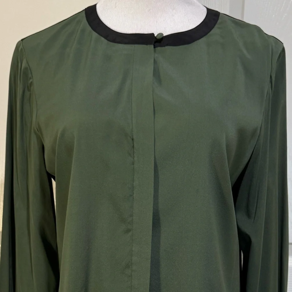 Silk! Tory Burch color blocked blouse